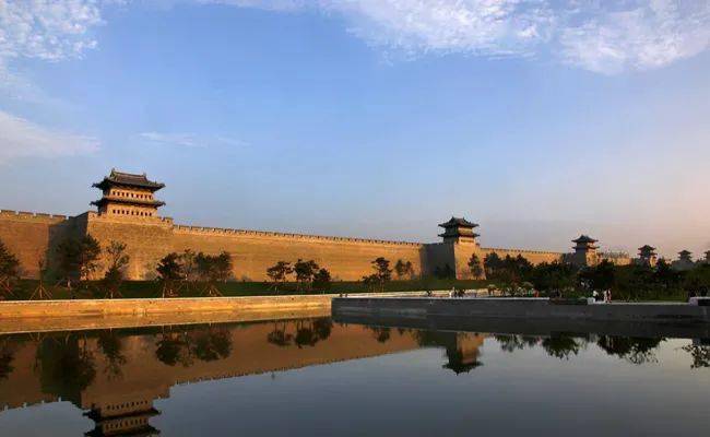 大同古城墙下的历史文化画卷